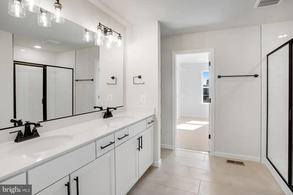 611 Clover Lane Orange VA 22960