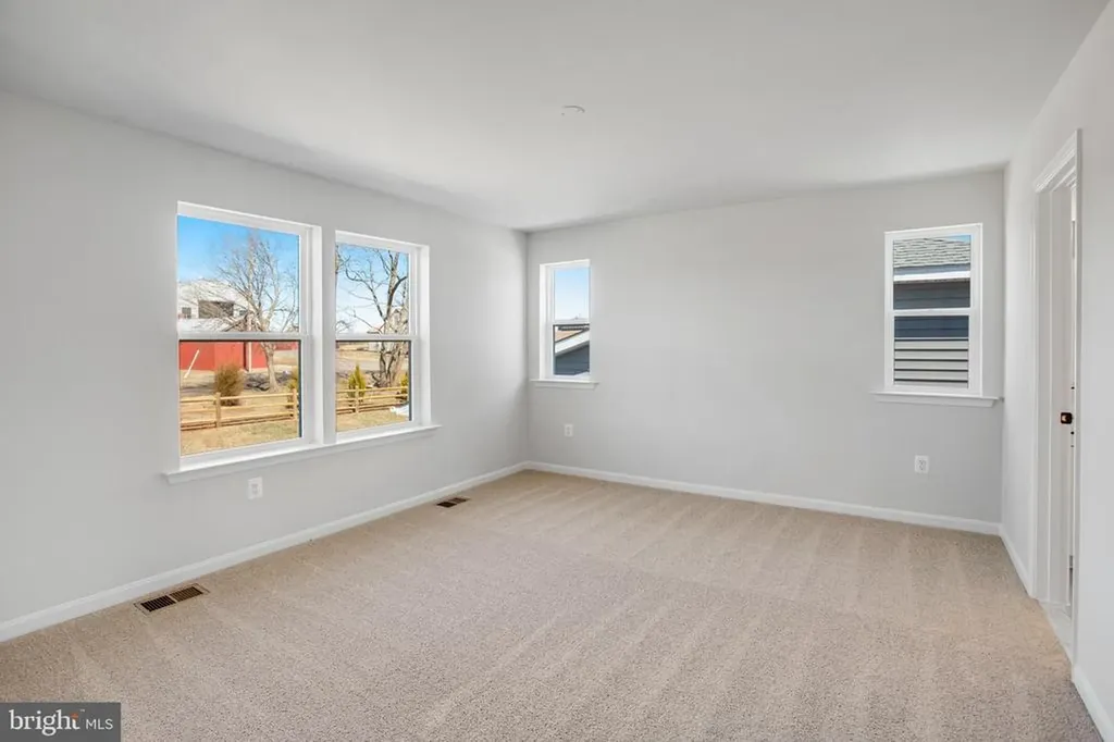 611 Clover Lane Orange VA 22960