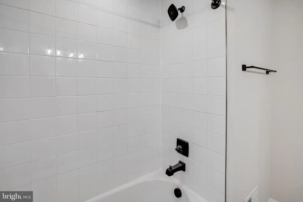 611 Clover Lane Orange VA 22960