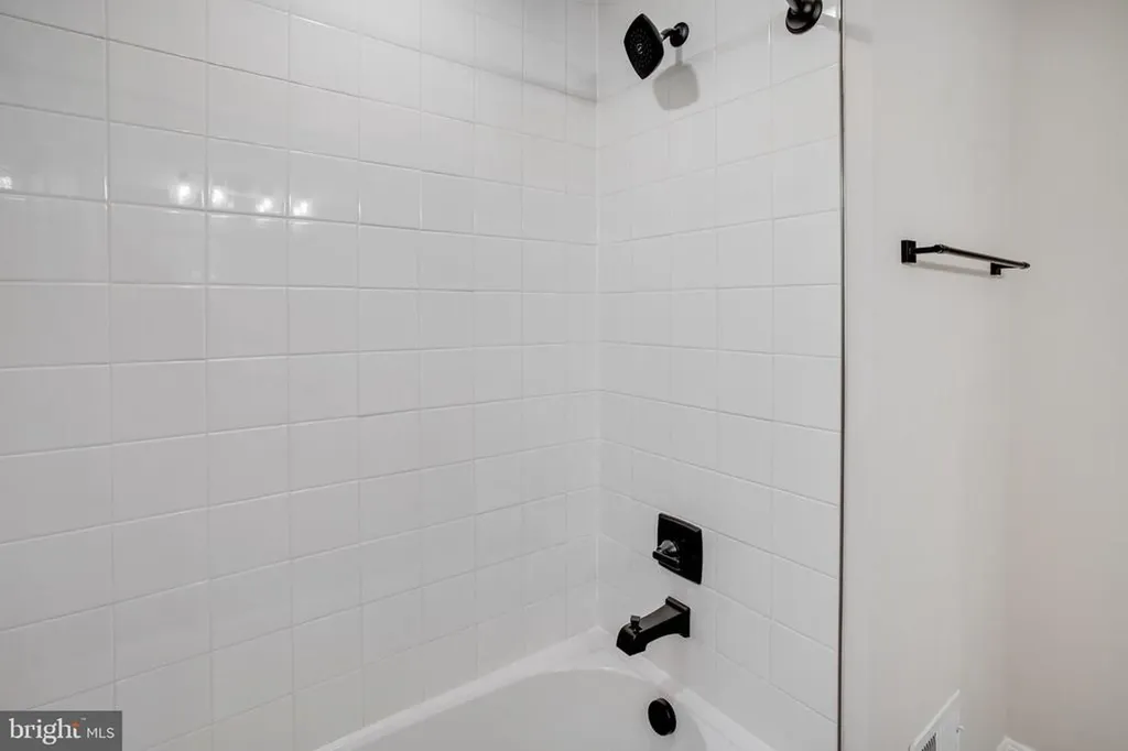 611 Clover Lane Orange VA 22960