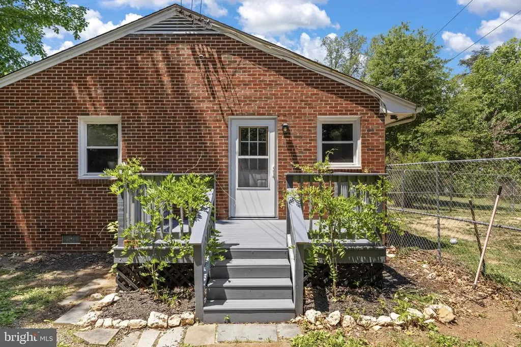17195 Oakshade Road Orange VA 22960
