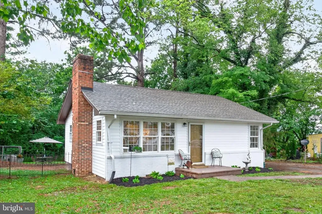 415 Main Street S Gordonsville VA 22942