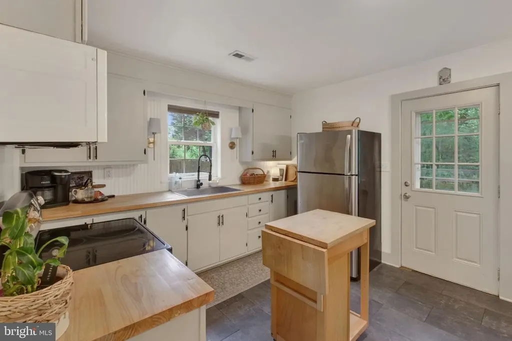 415 Main Street S Gordonsville VA 22942