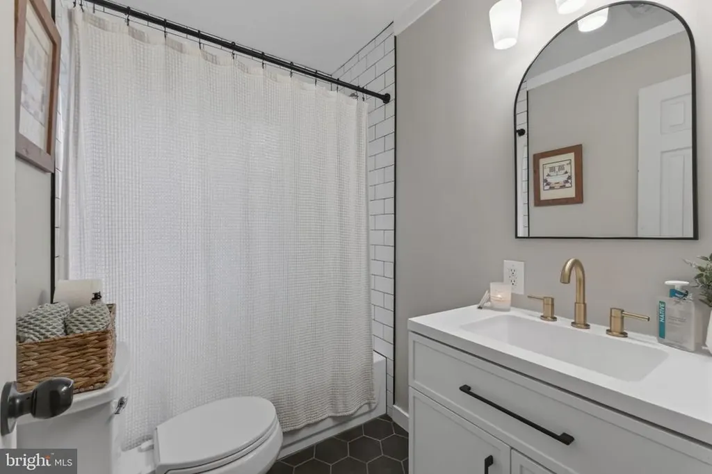 415 Main Street S Gordonsville VA 22942