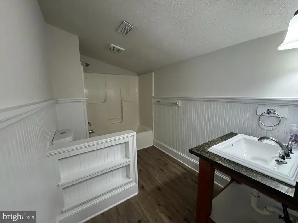 18163 Monrovia Road Orange VA 22960