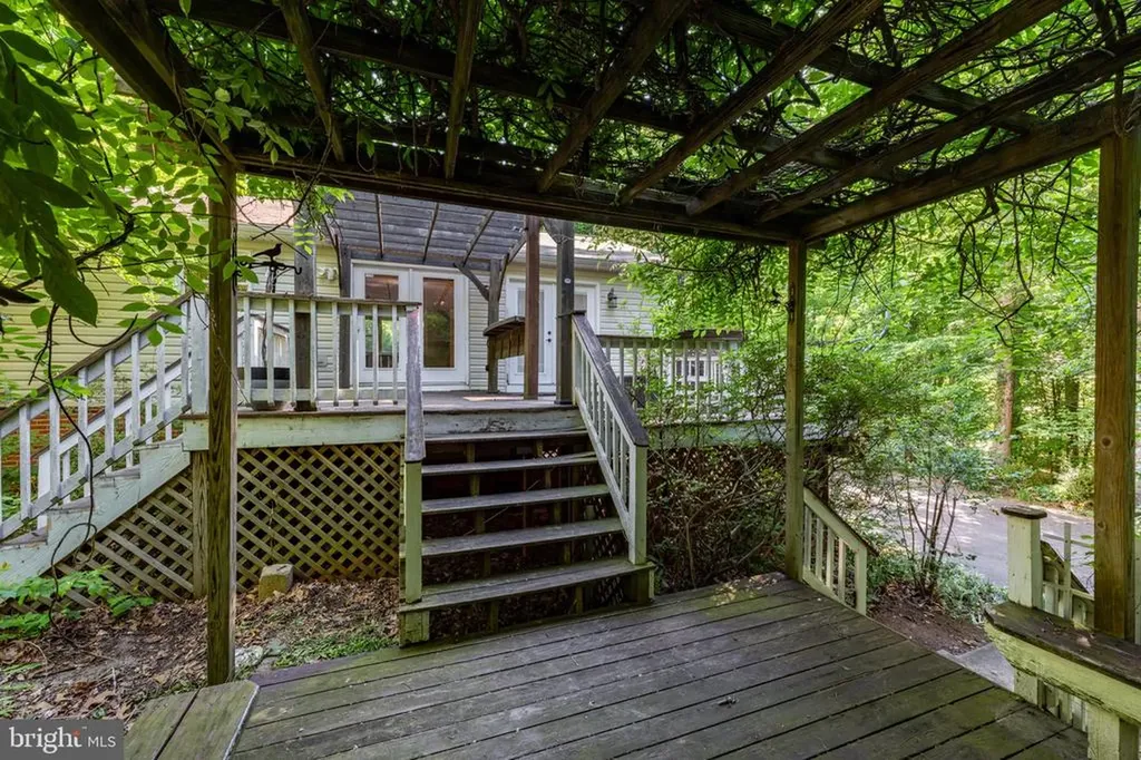 3628 Spotswood Trail S Barboursville VA 22923