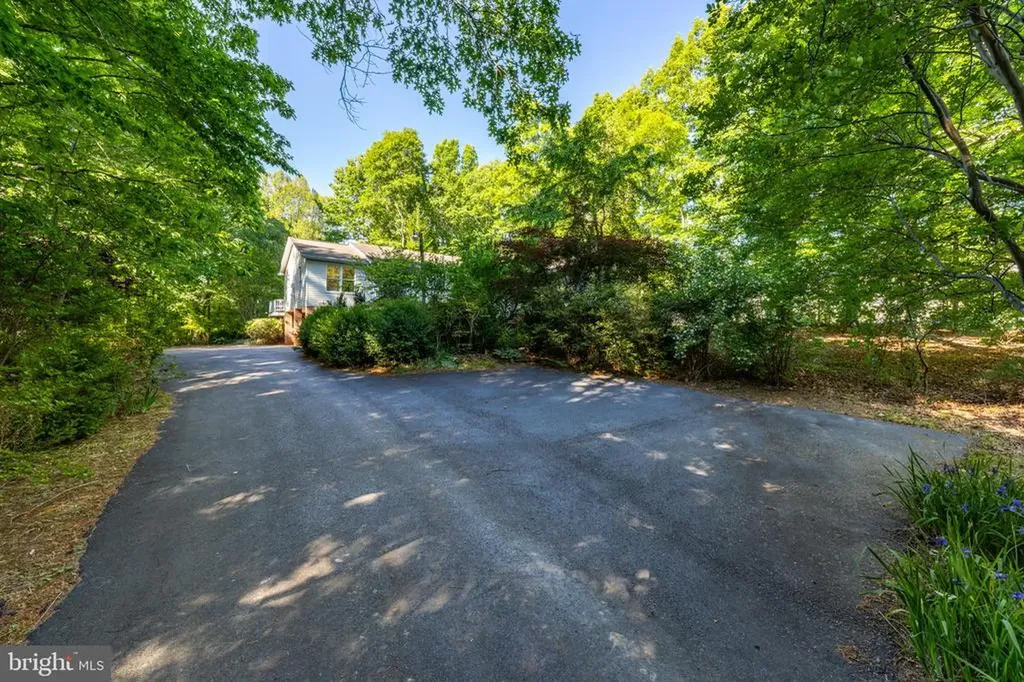 3628 Spotswood Trail S Barboursville VA 22923