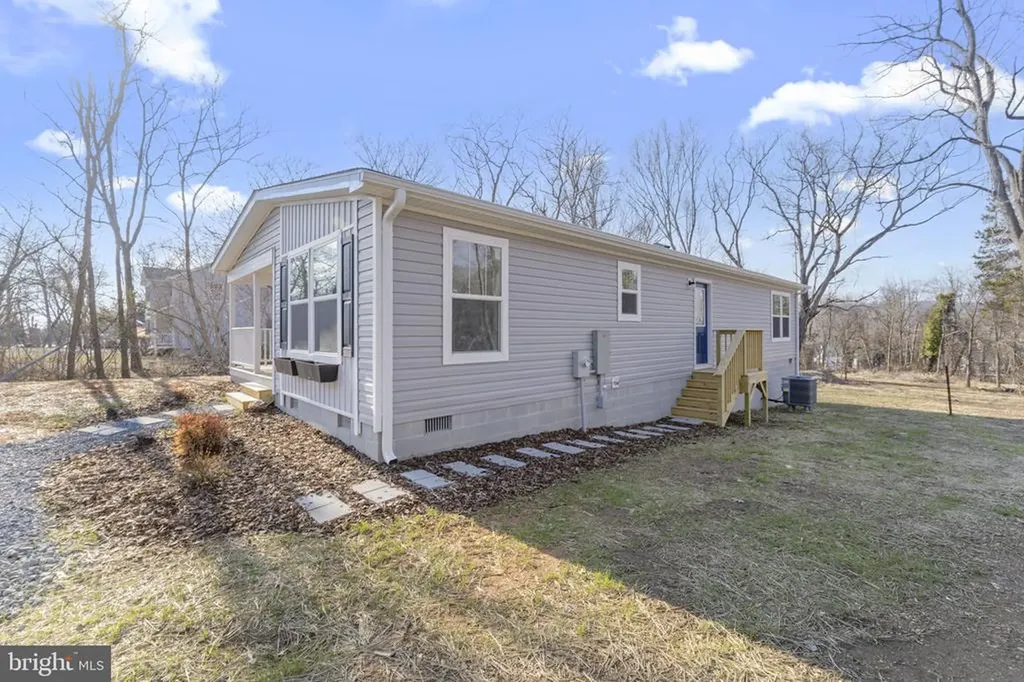 328 East Street Gordonsville VA 22942