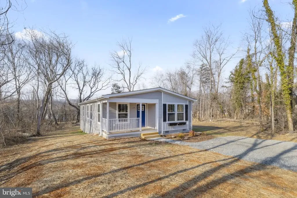 328 East Street Gordonsville VA 22942