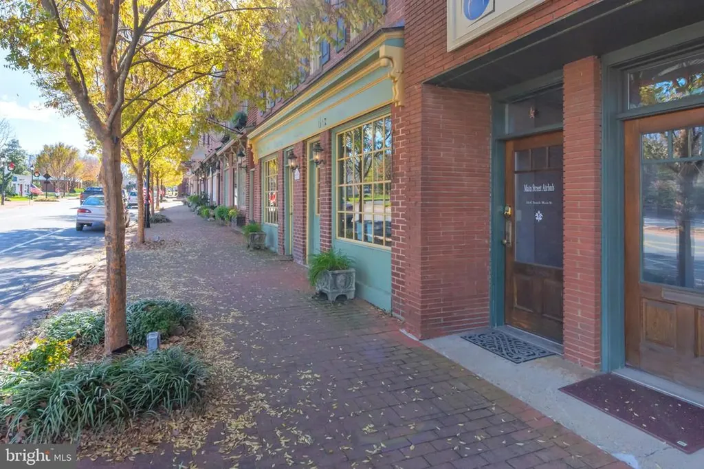 328 East Street Gordonsville VA 22942