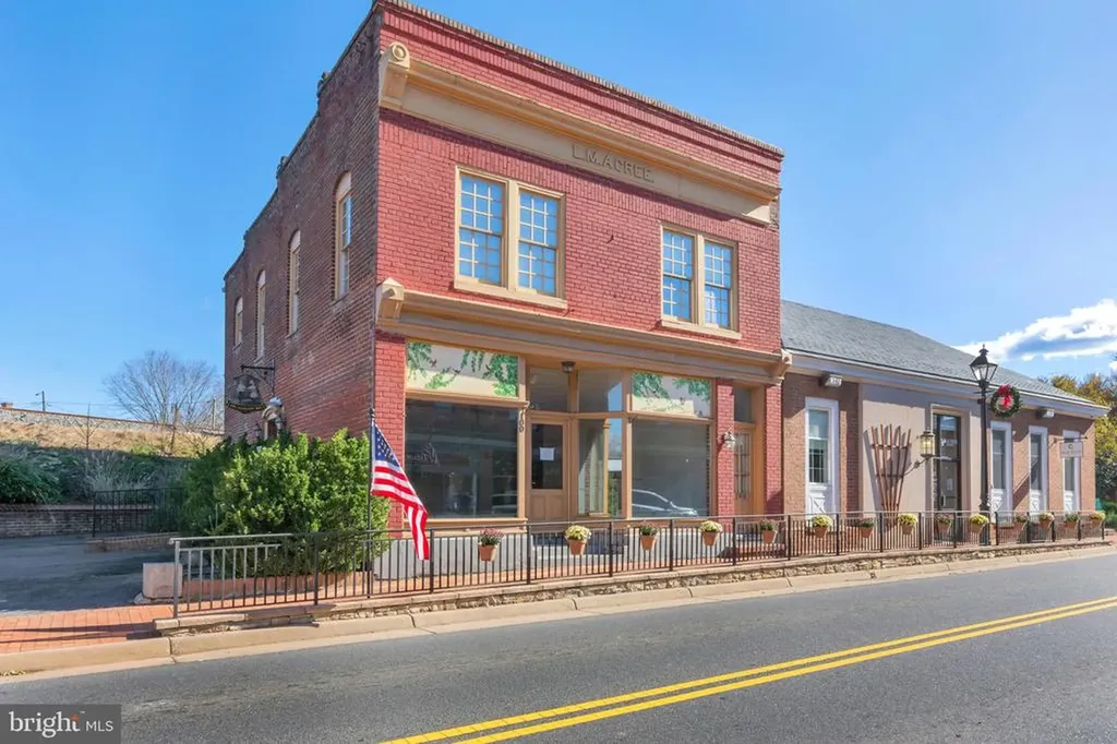 320 East Street Gordonsville VA 22942