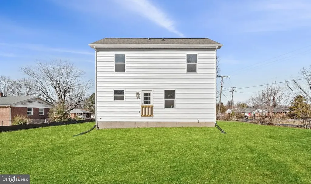 317 Grove Avenue Gordonsville VA 22942