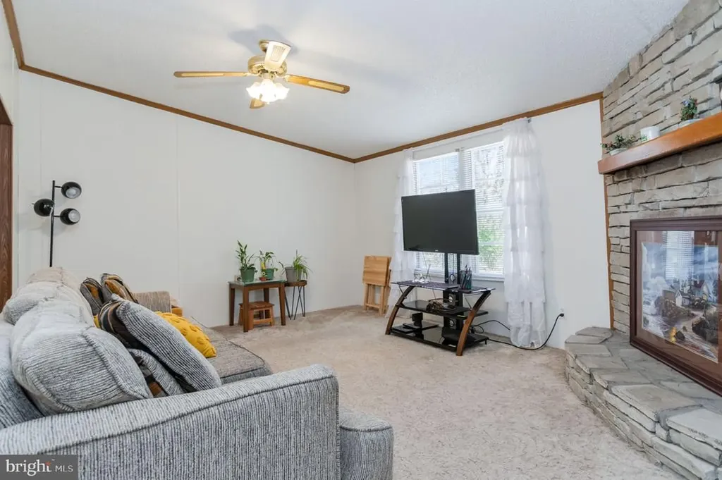 19341 Lahore Road Orange VA 22960