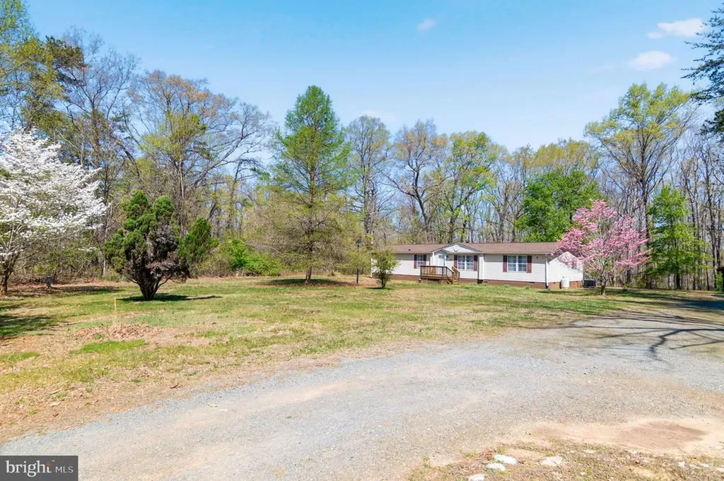 19341 Lahore Road Orange VA 22960