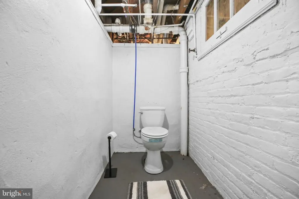 590 N Madison Road Orange VA 22960