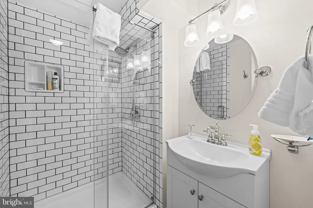 17054 Constitution Highway Orange VA 22960