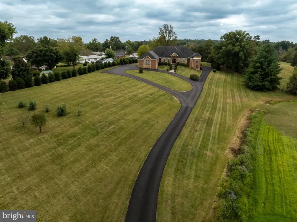 17054 Constitution Highway Orange VA 22960