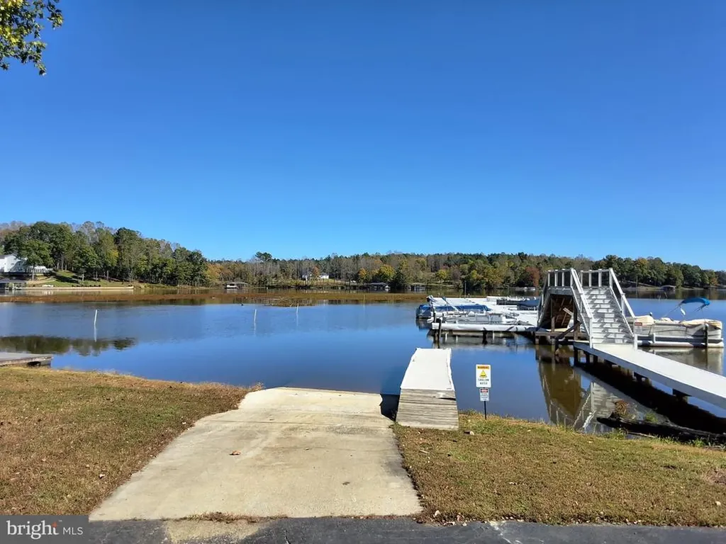 26375 Pennfields Drive Orange VA 22960