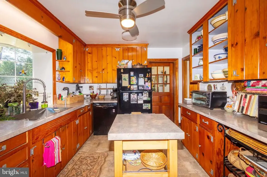 358 Main Street Orange VA 22960