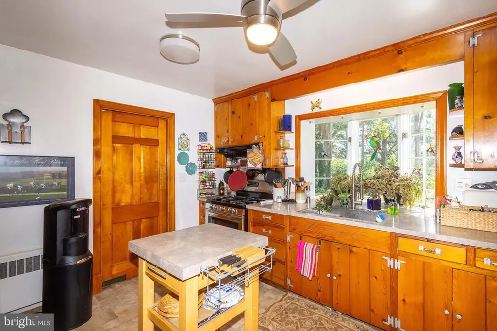 358 Main Street Orange VA 22960