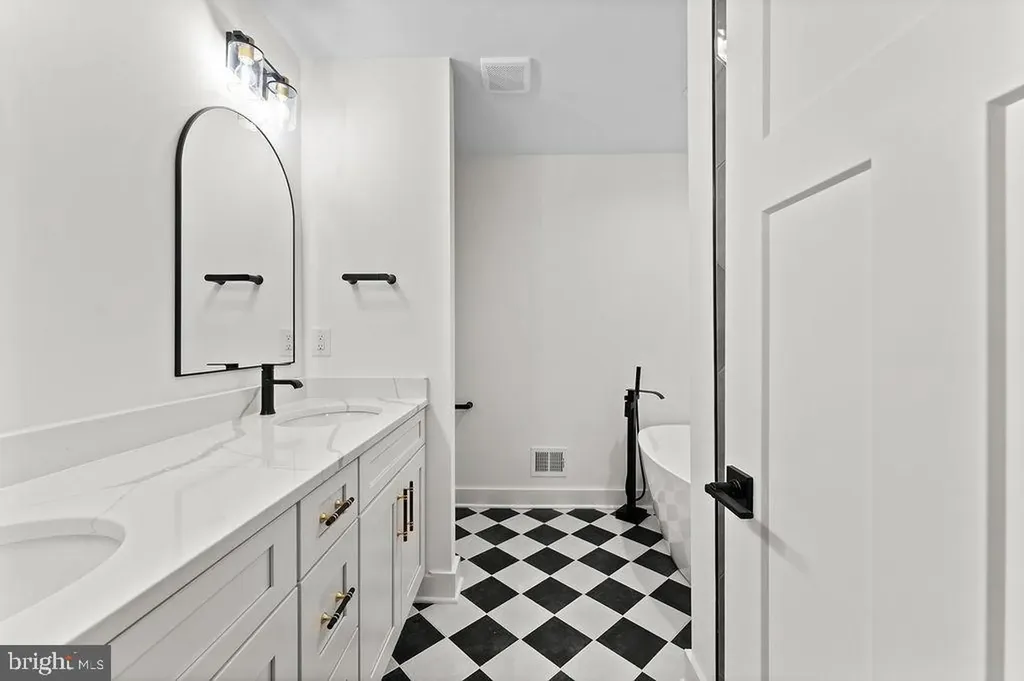 26416 Isabelle Drive Orange VA 22960