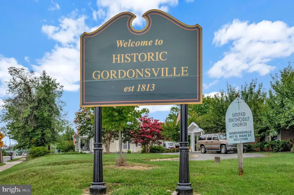 312 East Street Gordonsville VA 22942