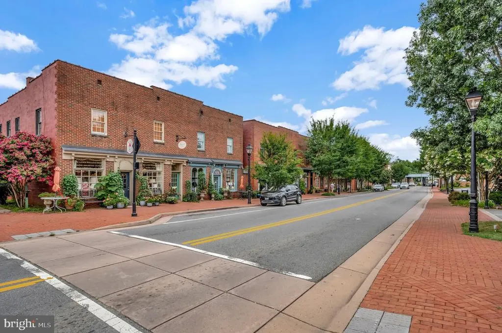 312 East Street Gordonsville VA 22942