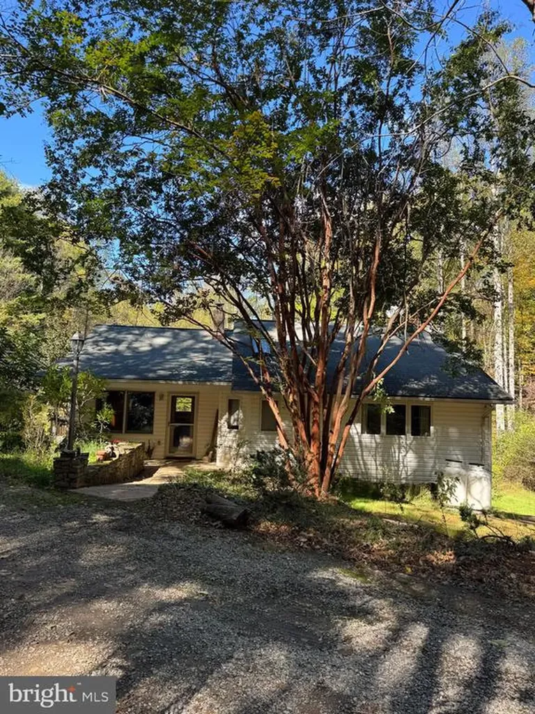 25 Falling Springs Drive Afton VA 22920