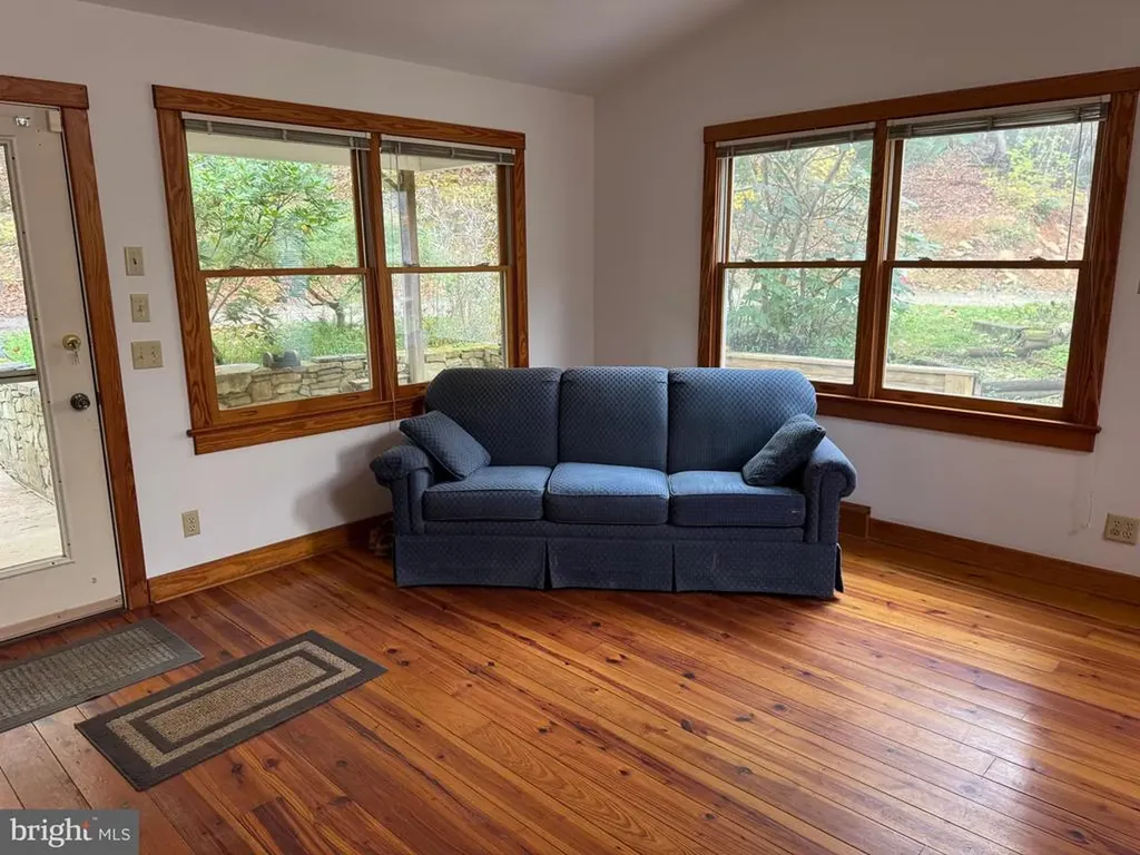 25 Falling Springs Drive Afton VA 22920