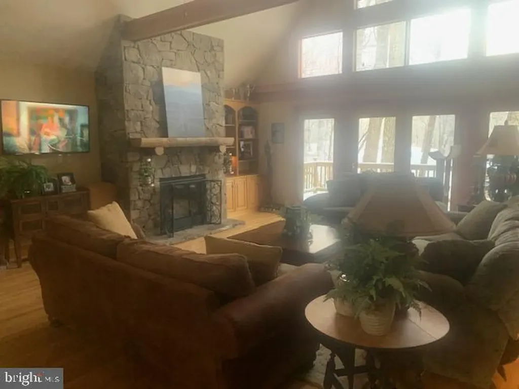 22 Deer Springs Lane Nellysford VA 22958