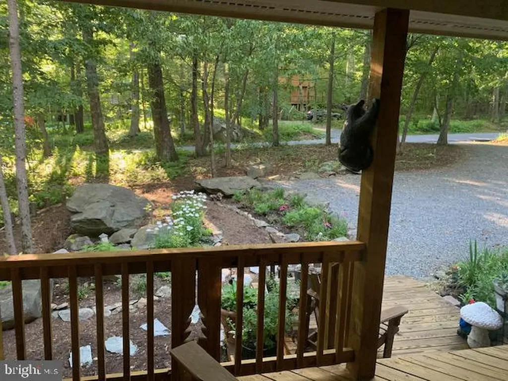 22 Deer Springs Lane Nellysford VA 22958