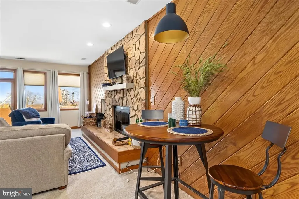 905 Diamond Hill Roseland VA 22967