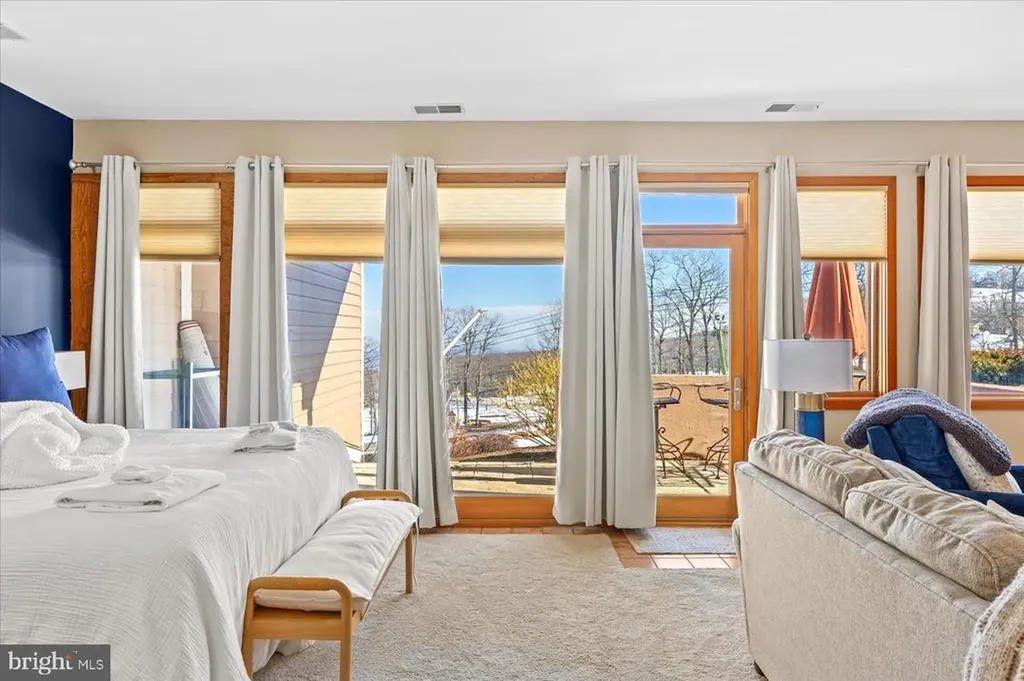 905 Diamond Hill Roseland VA 22967