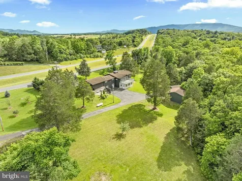 2370 Us Highway 211 W Luray VA 22835