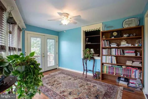 147 Court Street S Luray VA 22835
