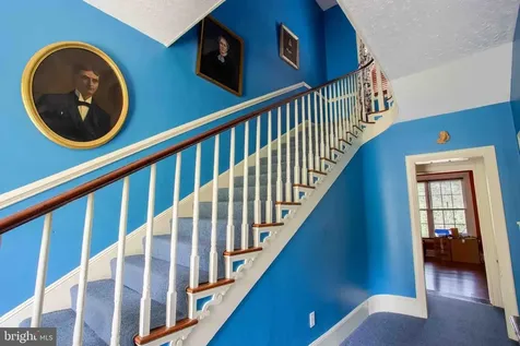 147 Court Street S Luray VA 22835