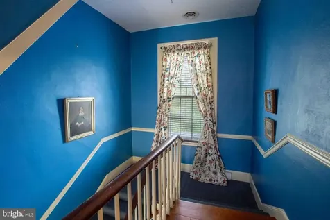 147 Court Street S Luray VA 22835