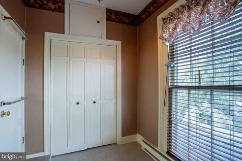 147 Court Street S Luray VA 22835