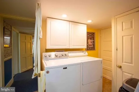 147 Court Street S Luray VA 22835