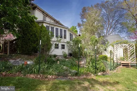 147 Court Street S Luray VA 22835