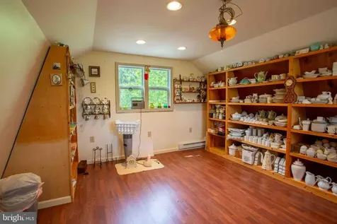 147 Court Street S Luray VA 22835