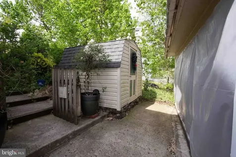 147 Court Street S Luray VA 22835