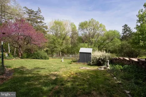 147 Court Street S Luray VA 22835