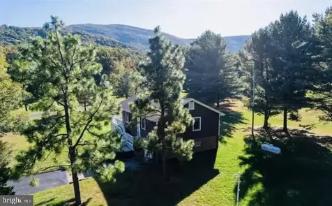 4064 Pine Grove Road Stanley VA 22851