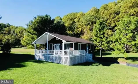 4064 Pine Grove Road Stanley VA 22851