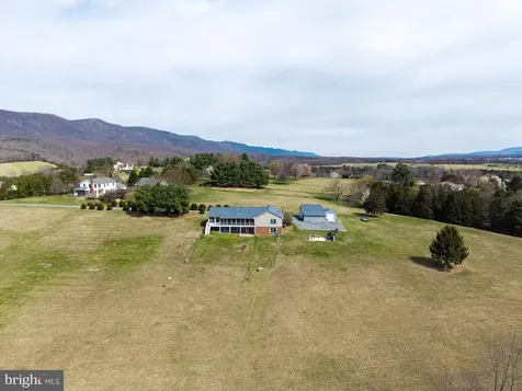 217 Silver Bell Lane Luray VA 22835