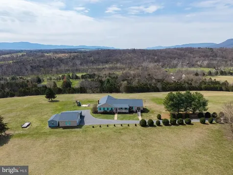 217 Silver Bell Lane Luray VA 22835