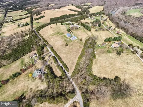 217 Silver Bell Lane Luray VA 22835