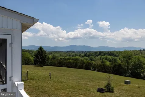 217 Silver Bell Lane Luray VA 22835