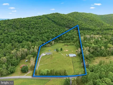2645 Dry Run Road Luray VA 22835